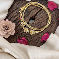 Vriksham Floral Engraved Moggapu Gold Chain-White-G19575