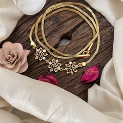 Vriksham Floral Grace Moggapu Gold Chain-White Red &Green-G19579