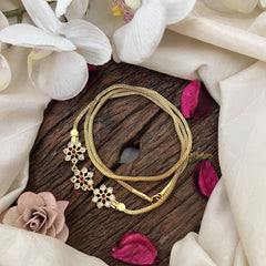 Vriksham Handcrafted With Floral Moggapu Pendant Mugapp Gold Chain-White Red-G19577