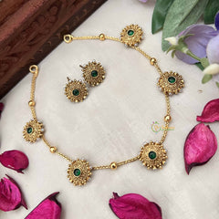 Vriksham Elegant 5 Sunflower Sparkle Gold Tone Round Neckpiece-Green-G20382