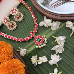 Vriksham Temple-inspired Kemp pendant necklace With dangling Pearl Fringe Neckpiece-Red Green-G19724