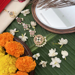 Vriksham Antique Gold‑Tone Round Style Kemp Mang Tikka-Red White & Green-Pearl-G19733