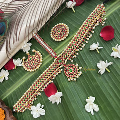 Vriksham Traditional Kemp Gold Plated Zig Zag Tikka With Chandran Suriyan-Red Green-Pearl-G19636
