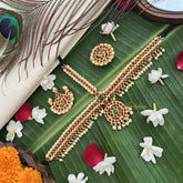 Vriksham Traditional Kemp Round Tikka With Chandran Suriyan-Red Green-Pearl-G19641