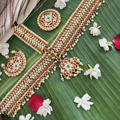 Vriksham Traditional Kemp Tikka With Chandran Suriyan-Red Green & White-Pearl-G19638