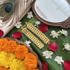 Vriksham Gold Look Leaf Traditional Kemp Maatil-White Red & Gold-Pearl-G19663