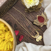 Vriksham Unique Lakshmi 3 Coin Neckpiece-White-G18869