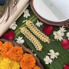 Vriksham Gold Look Mango Traditional Kemp Maatil-Red-Pearl-G19673