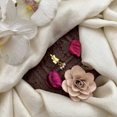 Vriksham Unique Jadau Kundan Nath-Red-Tear Drop, Oval-J3280