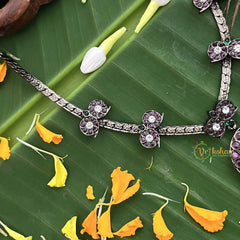 Vriksham Round Style & Manga Black Polish Precious Kemp With Pearl Attgai -Red Green-G20479