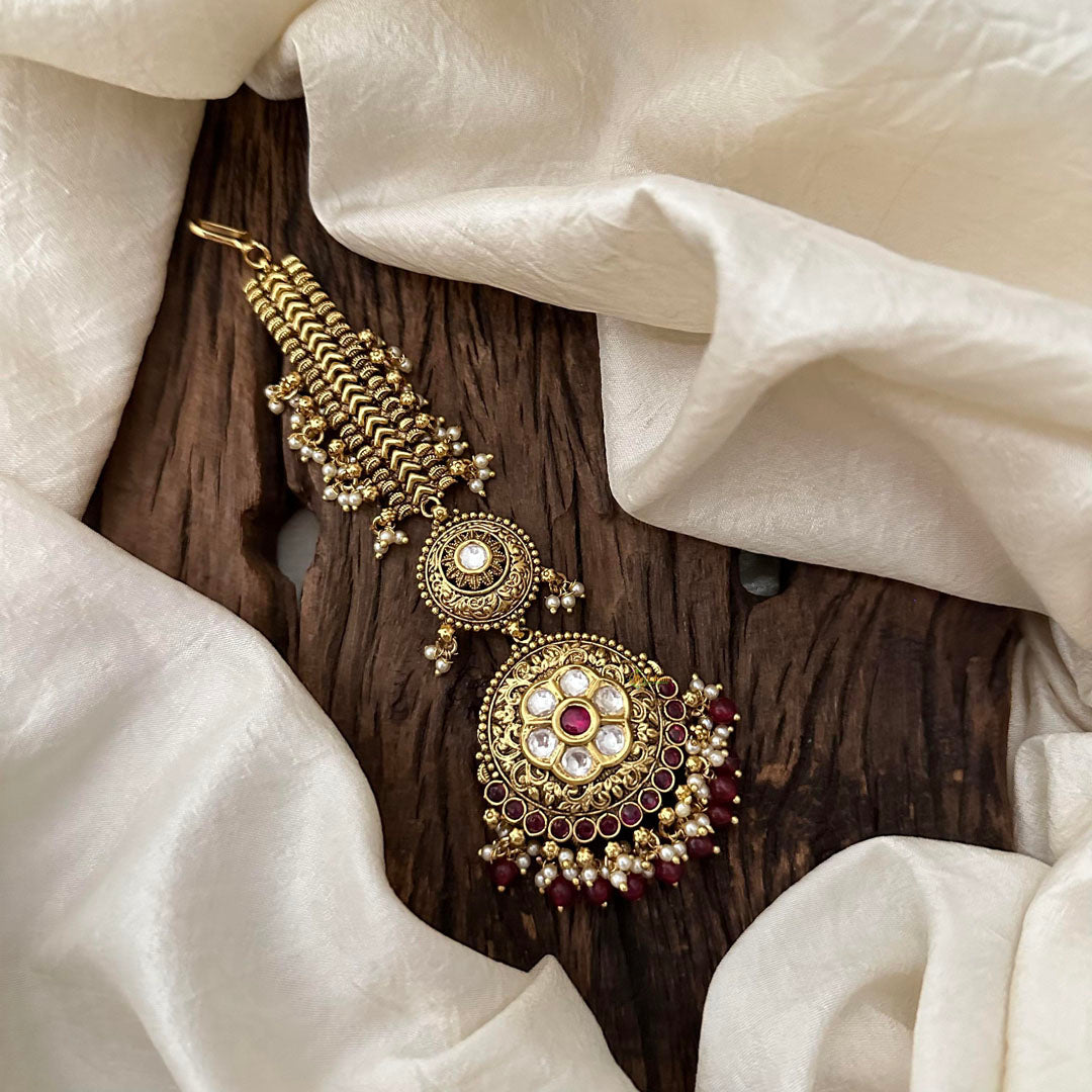 Stylish Floral Maang Tikka-Red Bead-Pearl-G13502 – vrikshamindia