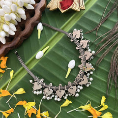 Vriksham Royal Grace Black Polish Precious Kemp With Pearl Short Neckpiece-Red Green-G20478