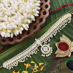 Vriksham Unique Zigzag Gold Look Precious Kemp Pendant With Pearl Short Neckpiece-G20488