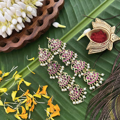 Vriksham Classic 4 Peacock Style Maatil-Red Green & White-Pearl-G20494