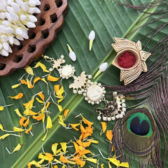 Vriksham Antique Gold‑Tone Round Style Kemp Mang Tikka-Red White & Green-Pearl-G20496