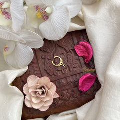 Vriksham Classic Petite Gold Nath – Delicate Septum Ring-Green-G19819