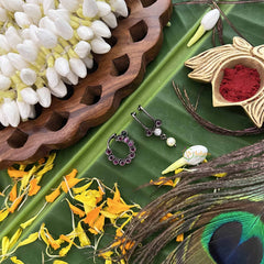 Vriksham Elegant Black Polish Precious Kemp Nath & Bullaku-Red Green-Pearl-G20509