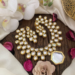 Vriksham Septagon Pendant Kundan Neckpiece-G16832