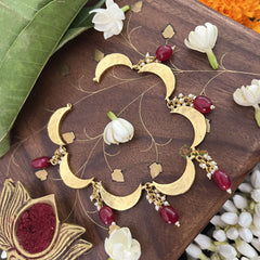 Vriksham Crescent Moon Choker Style Kundan Jadau Neckpiece-Red-Red Bead-J3444