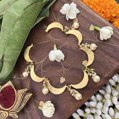 Vriksham Crescent Moon Choker Style Kundan Jadau Neckpiece-Red-Pearl-J3445