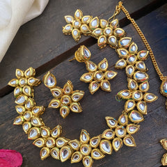 Vriksham Exquisite Floral Kundan Short Neckpiece-G16828