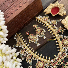 Vriksham Classic Diya & Floral Style Guttapusalu Short Neckpiece-Rice Pearl-Green Bead-G20539