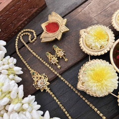 Vriksham Traditional Golden Floral With Ad Stone Moggapu Chain-Red Green-G20553