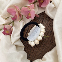 Vriksham Mallipoo Jasmine Golden Pollen Hair Rubber-Pearl-HF-H1038