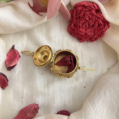 Designer Gold Alike Floral Lakshmi Kumkum Box-G15201