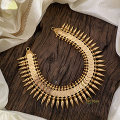 Traditional Kerala Lakshmi Kaasu Mullai Mottu Choker Short Neckpiece-G11396