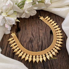 Traditional Kerala Malli Mottu Short Neckpiece-G11404