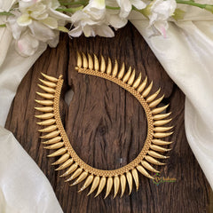 Gold Look Alike Kerala Mullai Mottu Neckpiece-G11403