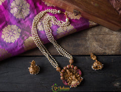 Pearl chain Krishna pendant with red stones-G745