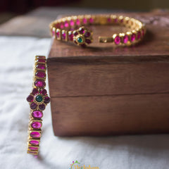 Red green kemp Stones traditional openable bangles-G871