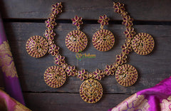 Precious Kemp Stone Round Pendants Choker-G801