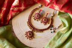 Golden hangings Kemp Traditional Adigai with earrings - Red-G660