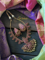 Premium quality Maanga with a pendant Neckpiece - Red-G321