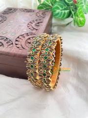 Green Silk Thread Kada Kundan Bangle -Diced Flower -G8563