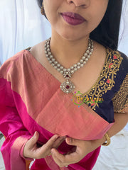 Red Victorian Diamond Short Neckpiece-VV064