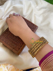 Thin Silk Thread Kundan Bangle -Gold Brown-Petal-G6116