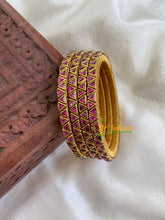 Thin Silk Thread Kundan Bangle -Pink- Triangles -G6132
