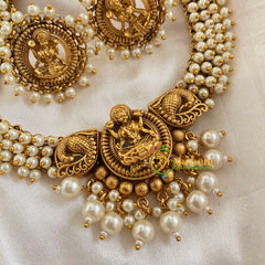 Cluster Pearl Lakshmi Short Neckpiece-G7762