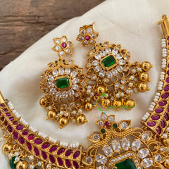 Premium Gold Choker Short Neckpiece -Red Green- Green Bead-G7811