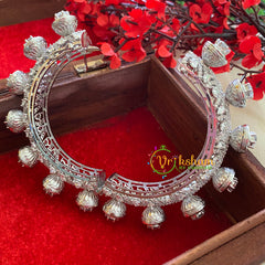 White Tone American Diamond Bracelet-Projection -G3237