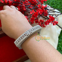 White Tone American Diamond Bracelet-Round-G3243