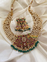 Gold Look alike Cluster Pearl Pendant Choker-G3374