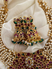 Gold Look alike Cluster Pearl Pendant Choker-G3374