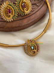 AD Stone Peacock Pendant Hasli-G5624