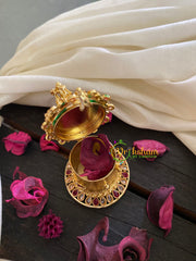 Gold Look Alike Krishna Kumkum Box-Red White-G3493