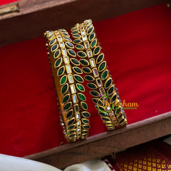 Kada Kundan Bangle-Oval-Green-G3656